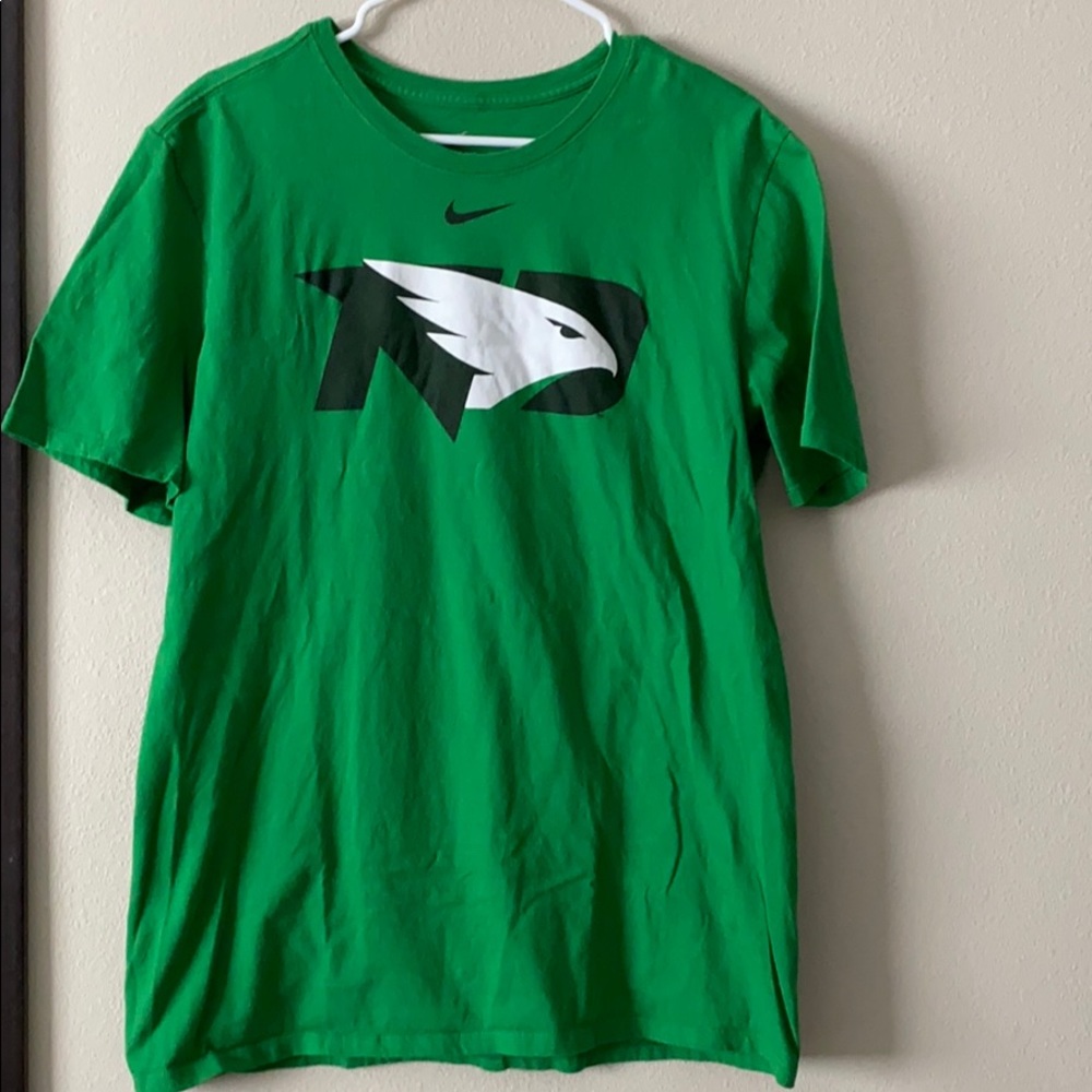 North Dakota Fighting Hawks Nike Shirt